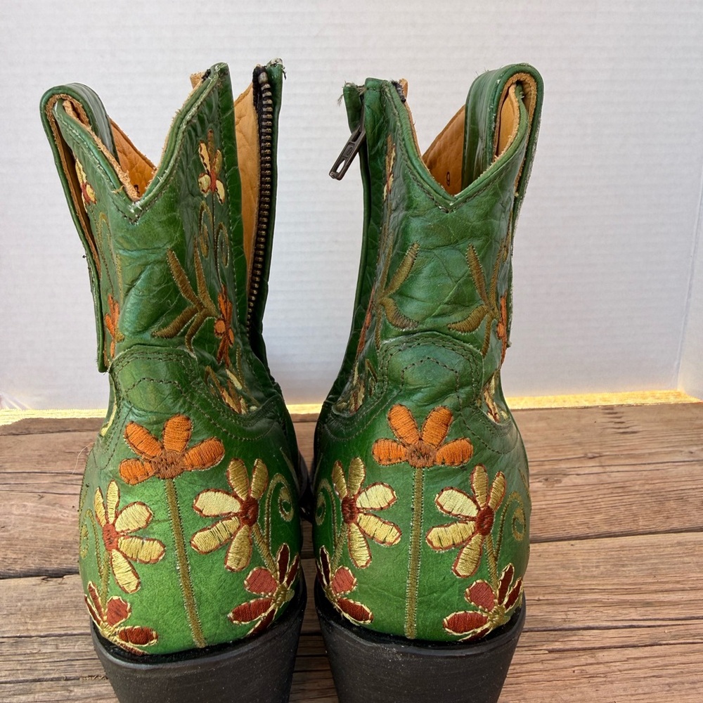 Old Gringo Green Floral Embroidered Ankle Boots - Picture 2 of 7